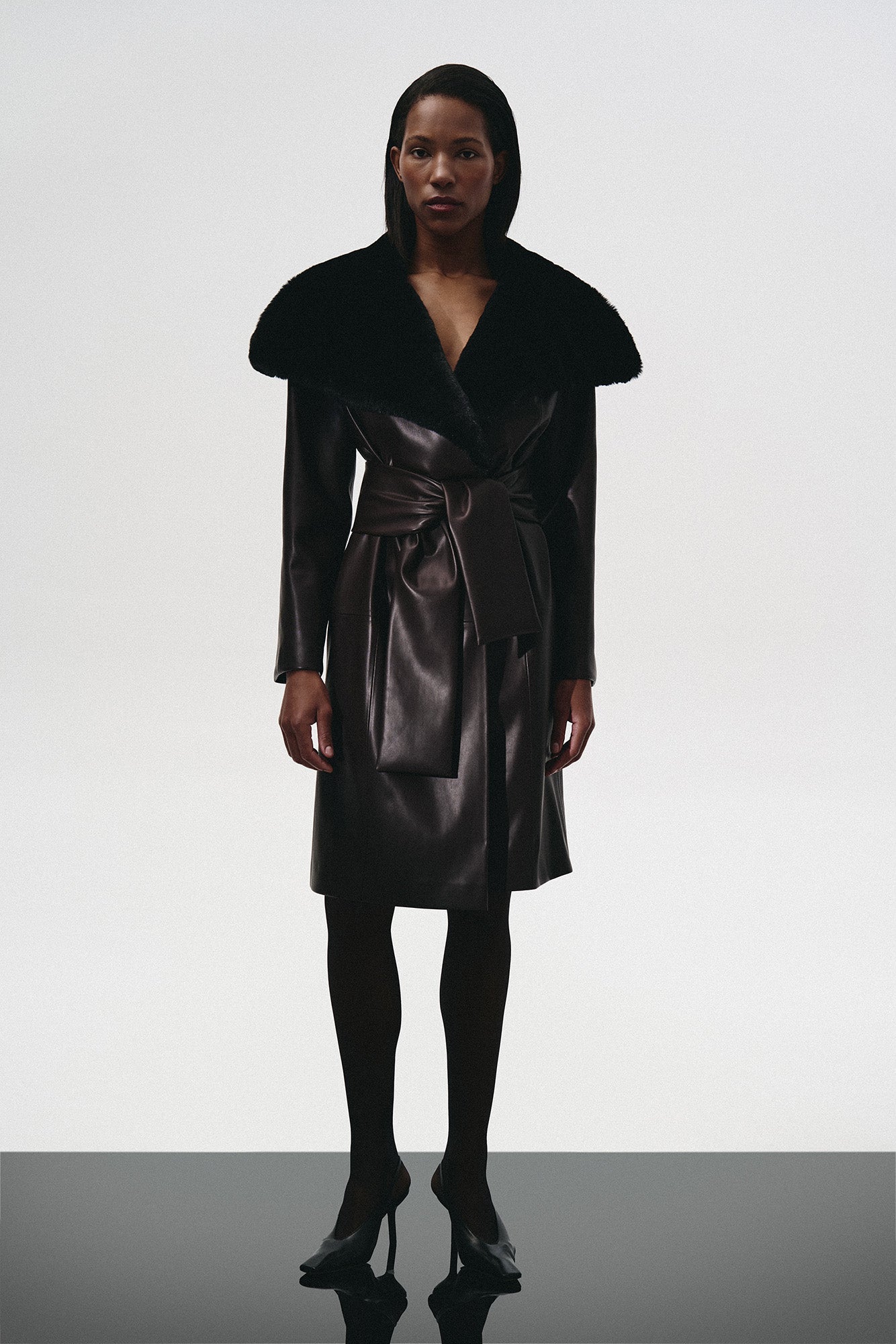 LEATHER TRENCH COAT WITH FUR COLLAR