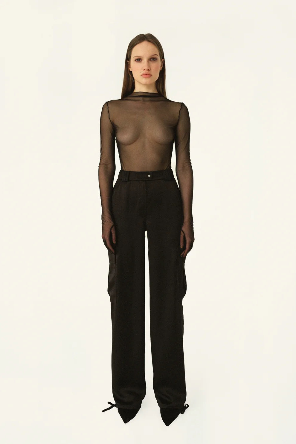 SILKY CARGO PANTS WITH SOLDIERLIKE POCKETS