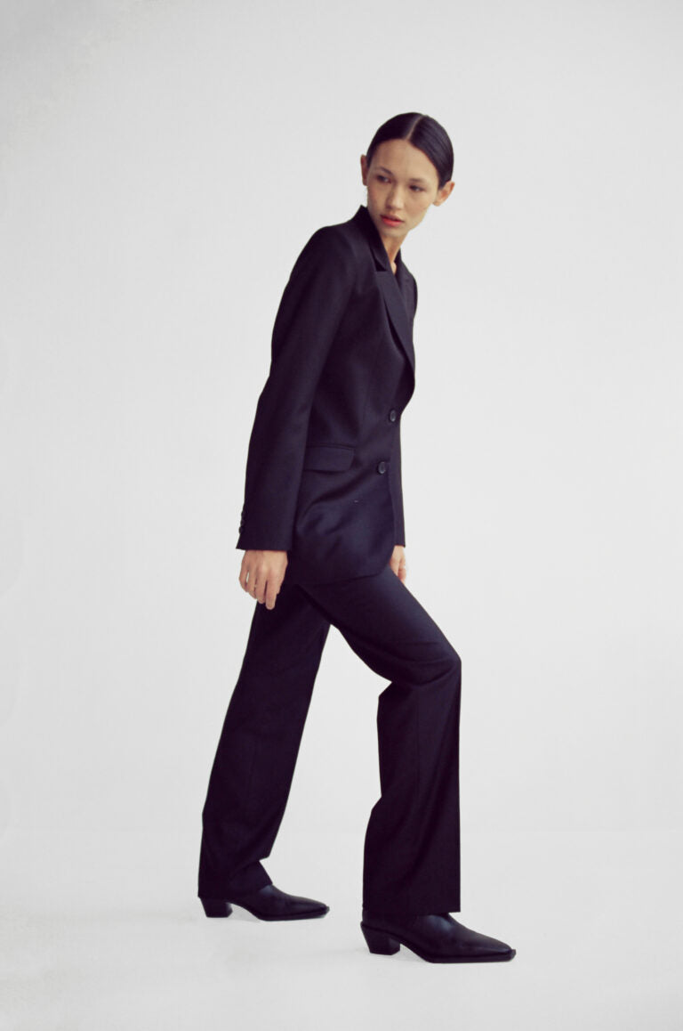 STRAIGHT CUT WOOL BLAZER