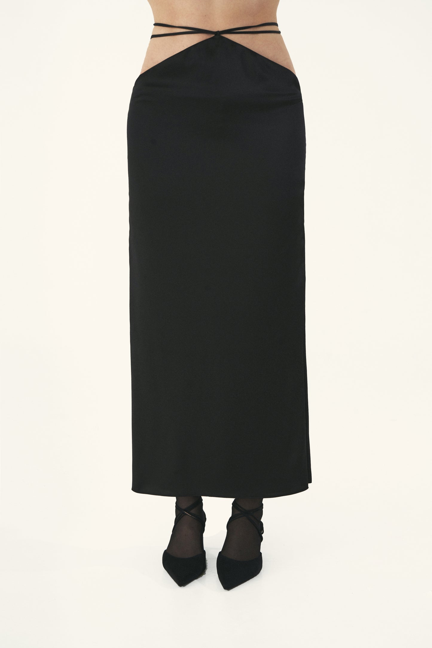 SKIRT WITH TIES AND CUTS