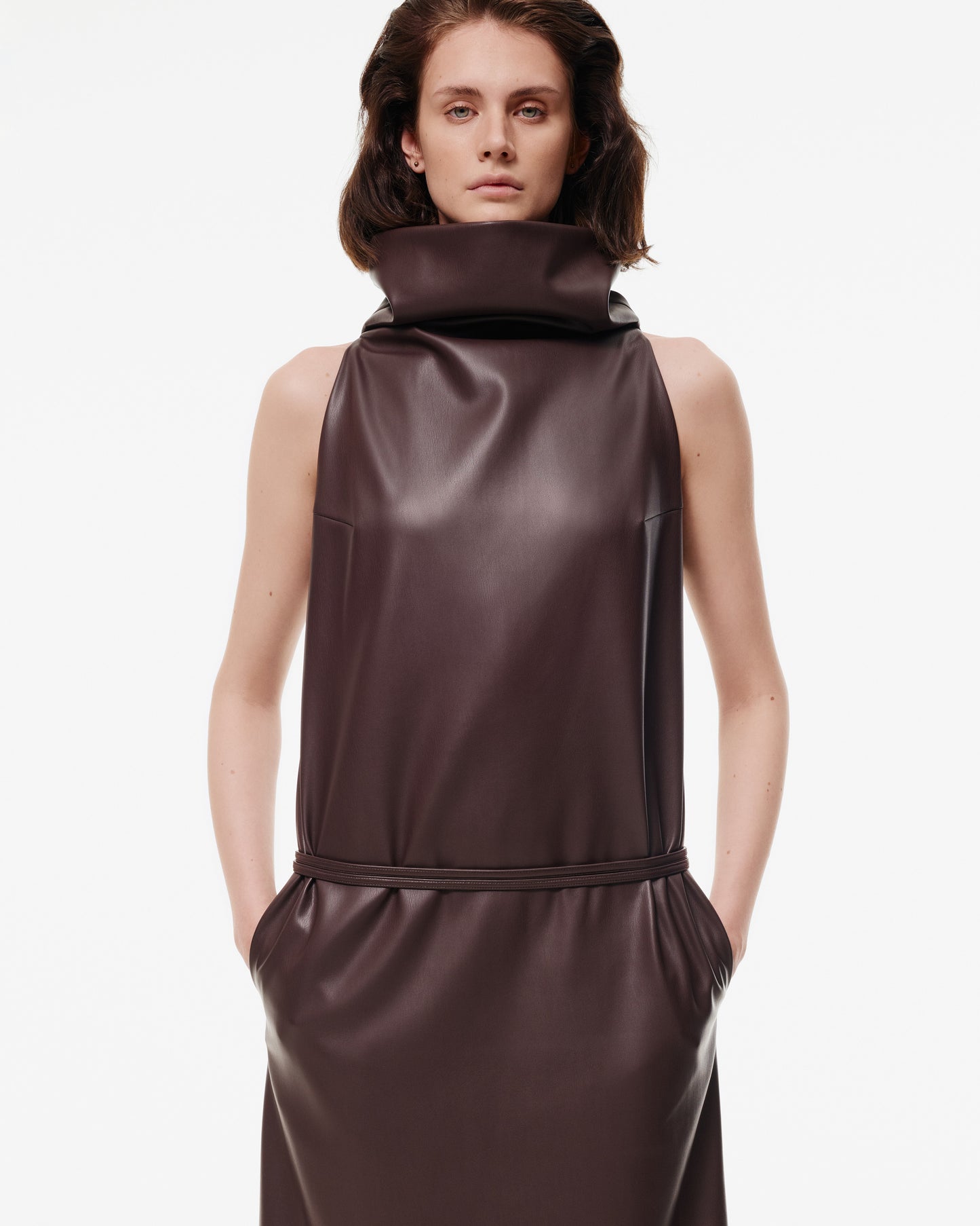 DRESS WITH HIGH COLLAR