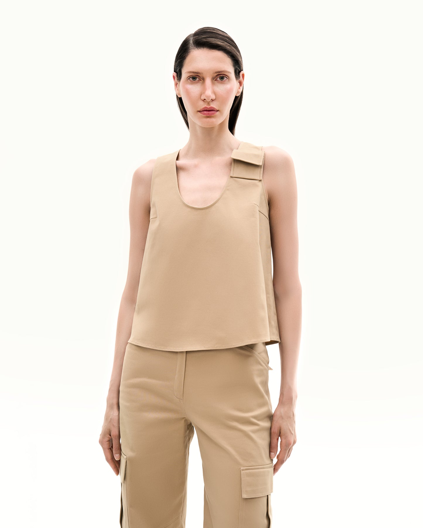 CARGO SLEEVELESS TOP