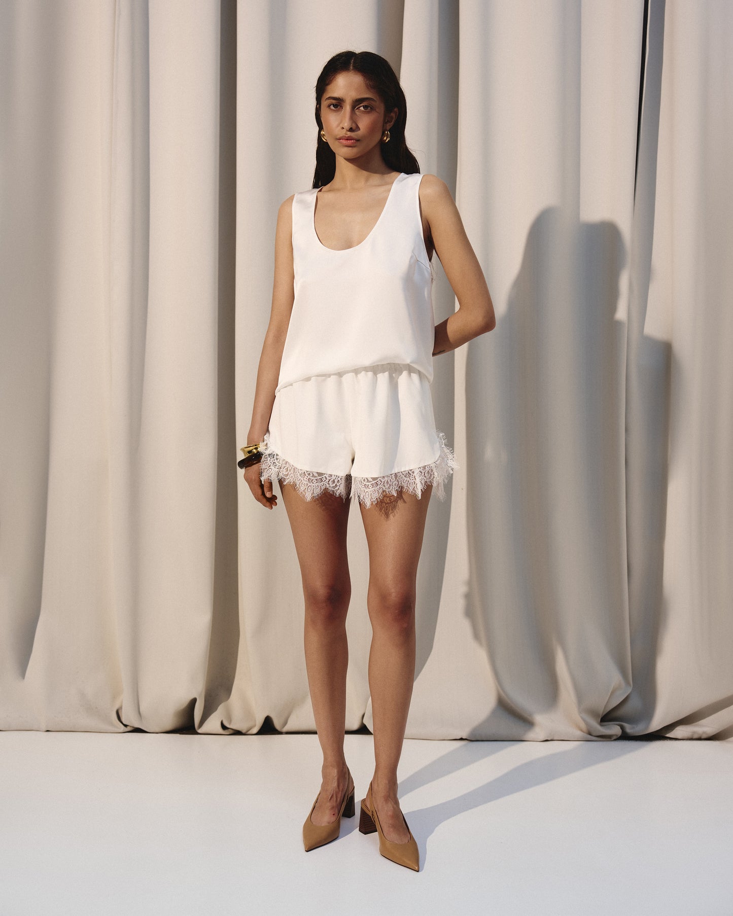 SILKY SHORTS WITH LACE