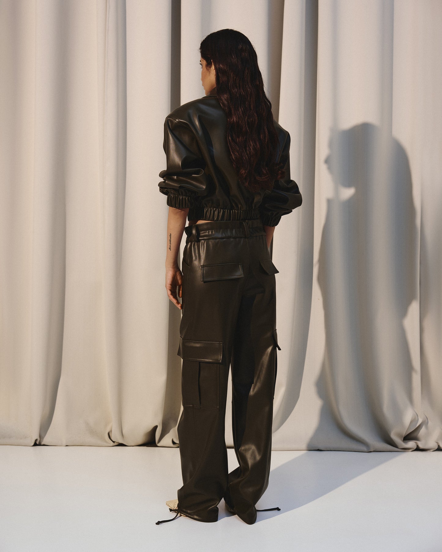 LEATHER CROPPED BOMBER